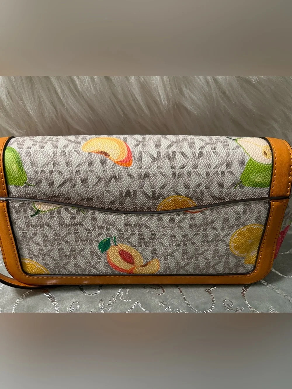 NWT Michael Kors Soho Fruit Printed Signature Logo Convertible Crossbody white - Picture 6 of 14